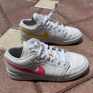 Air Jordan 1 Low "Multicolor Swoosh" sneakers